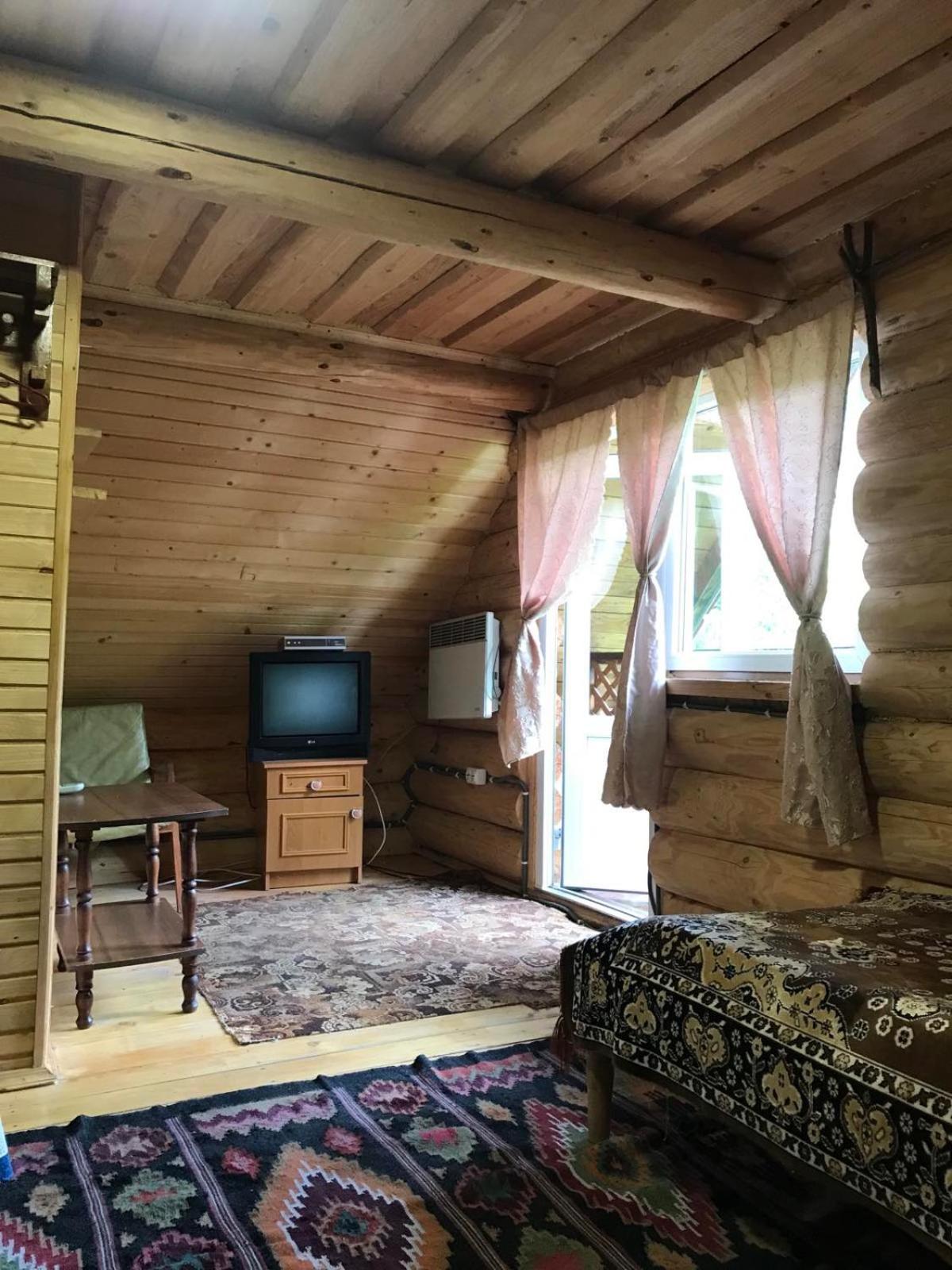 Hotel У Олега à Verkhne-Studenyy Extérieur photo
